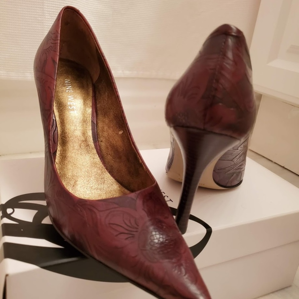 EUC Nine West Freda Heels - Picture 3 of 8